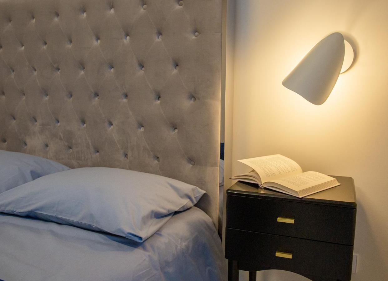 Luxurious Blue&Yellow Apartment In Kaunas Center Luaran gambar